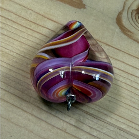 Colorful Heart-Shaped Pendant - Picture 3 of 3